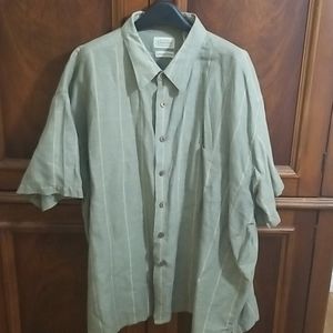 Linen green casual buttoned down shirt